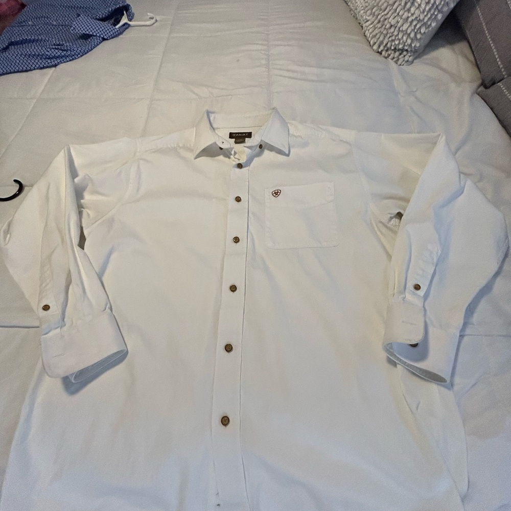 Ariat White Casual Button Down Shirt Classic Design